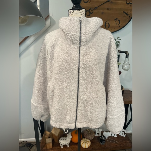 lululemon athletica Jackets & Blazers - Lululemon Cinchable Fleece Zip-Up White Opal Jacket Size 12